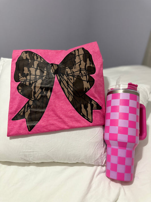 40oz Pink Checker Tumbler